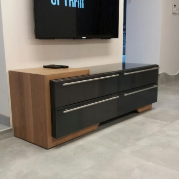 Meuble TV chêne et tole noire amrb moderne